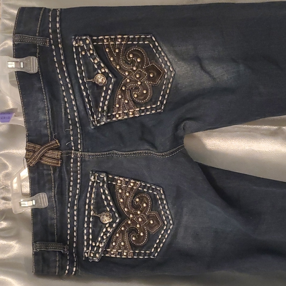 Jeans - Picture 3 of 4